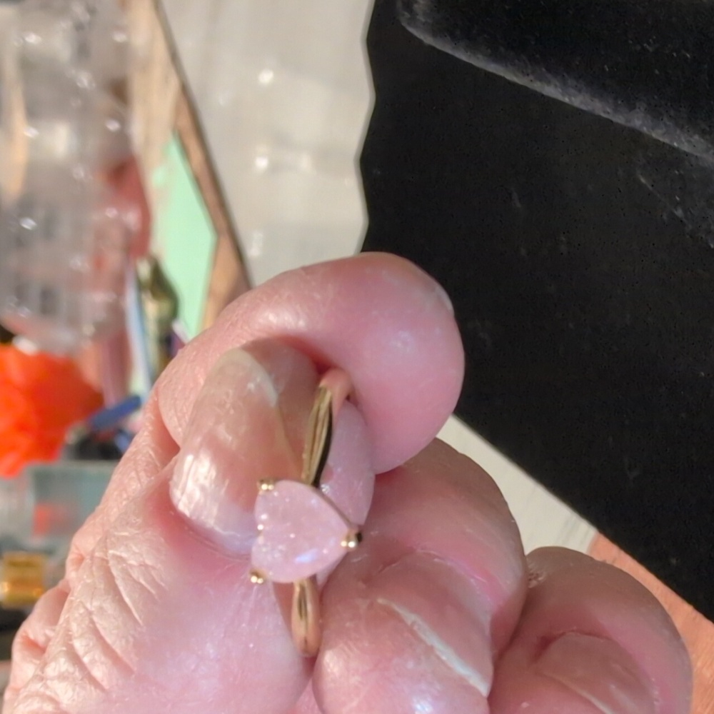 New Pink Heart-Shaped  Yellow Gold Ring - Picture 4 of 5